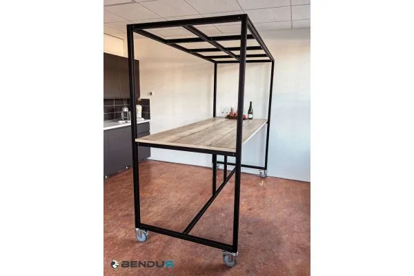 Multifunctionele kantinetafel