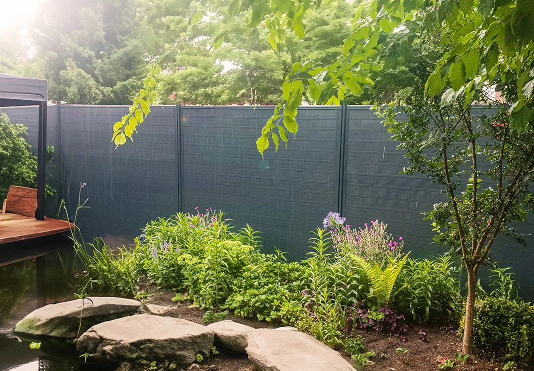 Garden fence impression