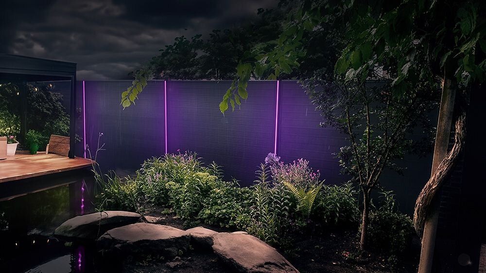 65e9c58ca2464b0369441411_Bendur-aluminium-fence-grey-03-1000