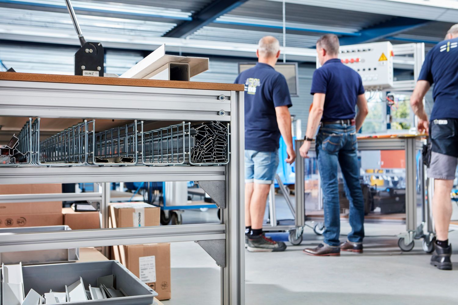 63cbc68ed805d5e96ce10a9b_bendur_ekb4978