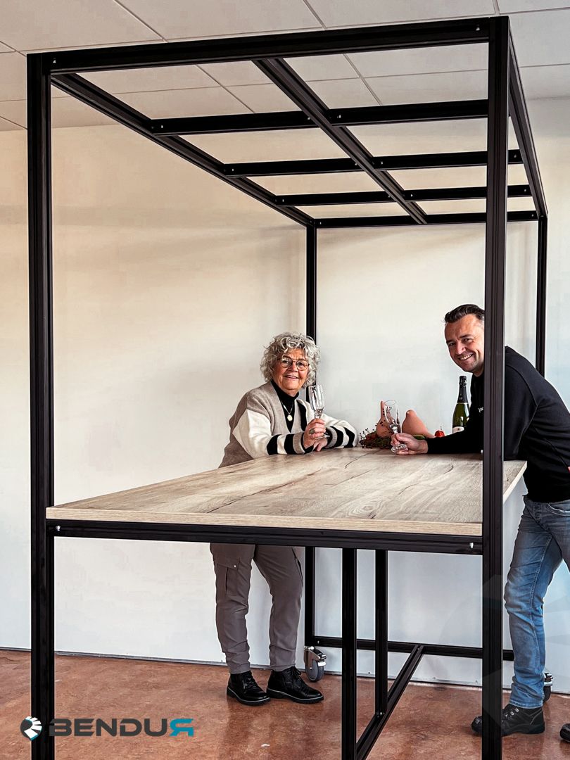 6566381263c209f0f8e58277_Bendur-Kantinetafel-2