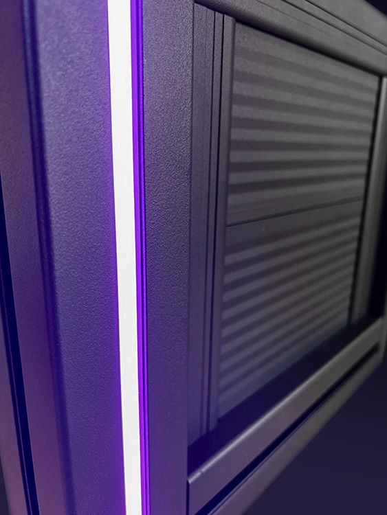 65e9c5936680570ac66d8c92_Schutting-LED-01-magenta-750